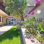 Гостевой дом Gaestehaus Ferk - Fruehstueckspension, 3*