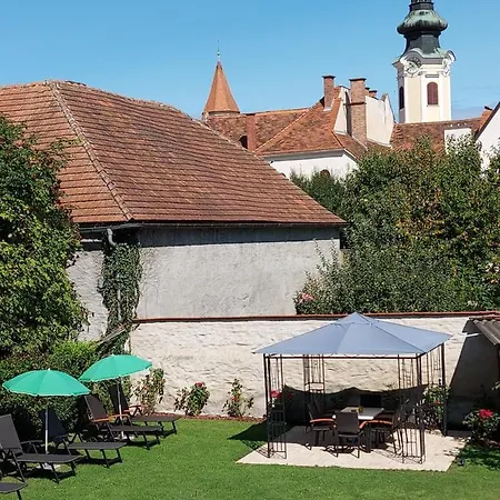 Gaestehaus Ferk - Fruehstueckspension, 2*