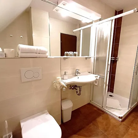 게스트하우스 Gaestehaus Ferk - Fruehstueckspension, 바트래드커스스부르크