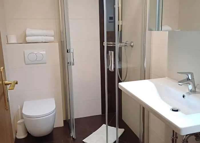 Vendégház Gaestehaus Ferk - Fruehstueckspension, 4*