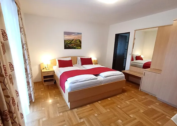 Gaestehaus Ferk - Fruehstueckspension, 4*